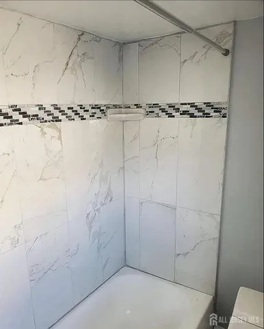 $2,700 | 14-16 Kearney Street, Unit 14, Keyport, NJ 07735