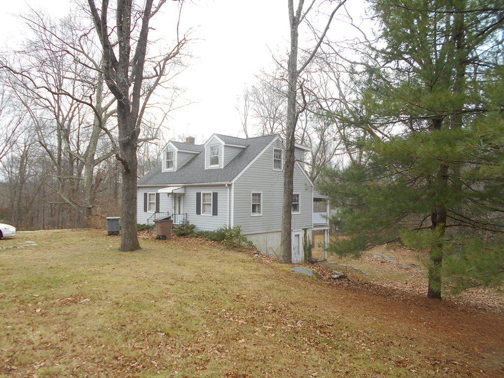 72 Walnut Hill Road East Lyme, CT 06333 - Photo 1 of 1 Front exterior