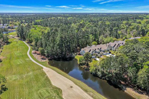 $669,000 | 208 Wicklow Drive, Bluffton, SC 29910