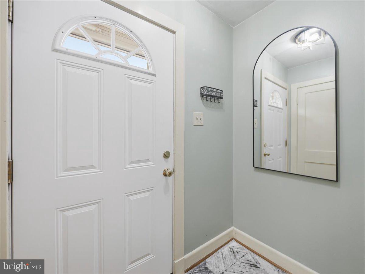 1241 South Main Street Chambersburg, PA 17201 - Photo 4 of 33