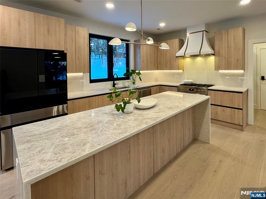 80 2nd Street Park Ridge, NJ 07656 - Photo 7 of 23