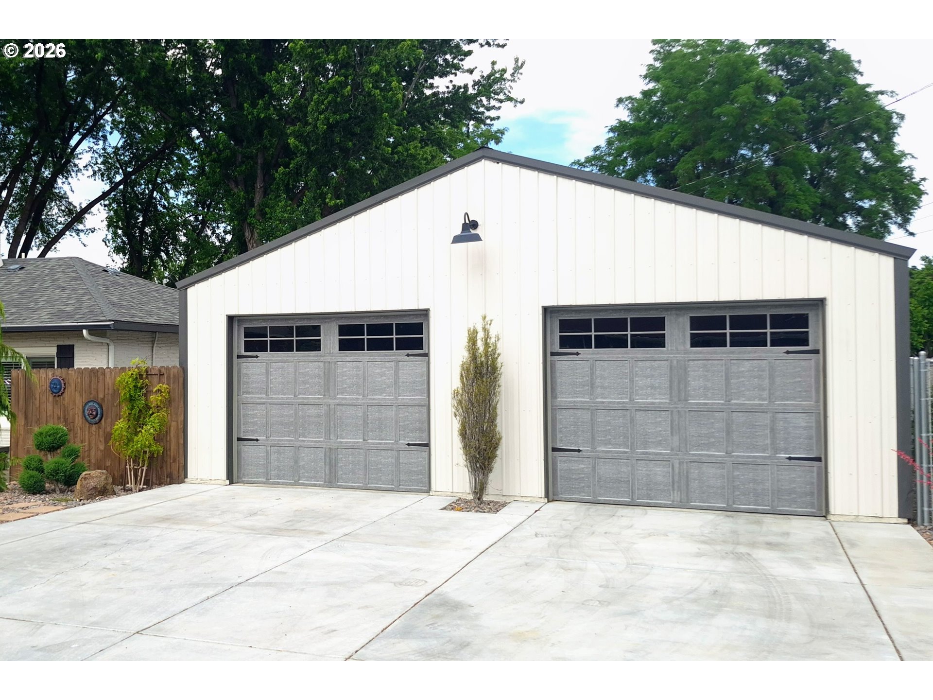 1504 Southwest 41st Street Pendleton, OR 97801 - Photo 4 of 29