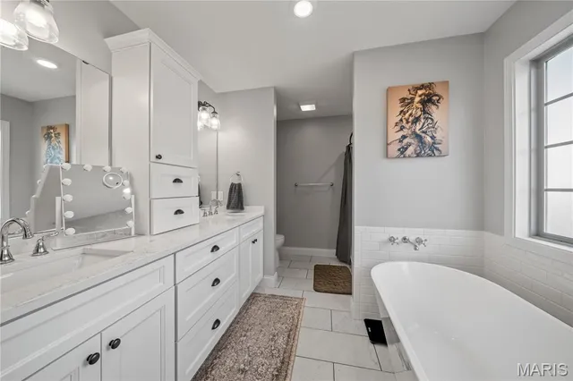 $345,000 | 794 West Deerwood Drive, Jackson, MO 63755