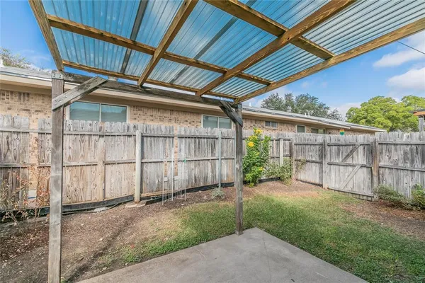 $1,495 | 5013 Geddes Avenue, Unit B, Fort Worth, TX 76107