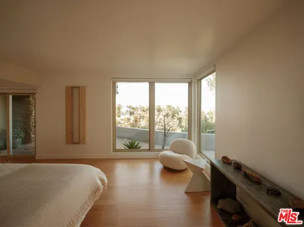 $2,649,000 | 2400 Crest View Drive, Los Angeles, CA 90046