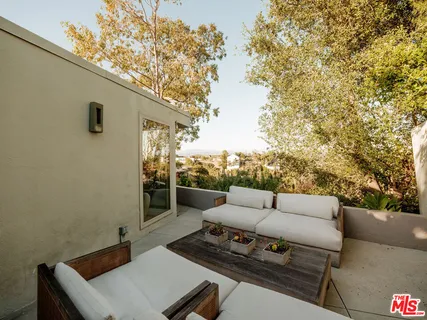 $2,649,000 | 2400 Crest View Drive, Los Angeles, CA 90046