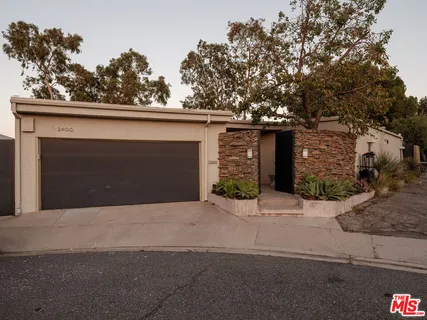 $2,649,000 | 2400 Crest View Drive, Los Angeles, CA 90046