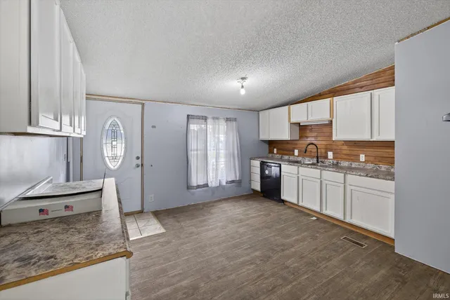 $225,000 | 41 Mc Cammon Street, Sullivan, IN 47882