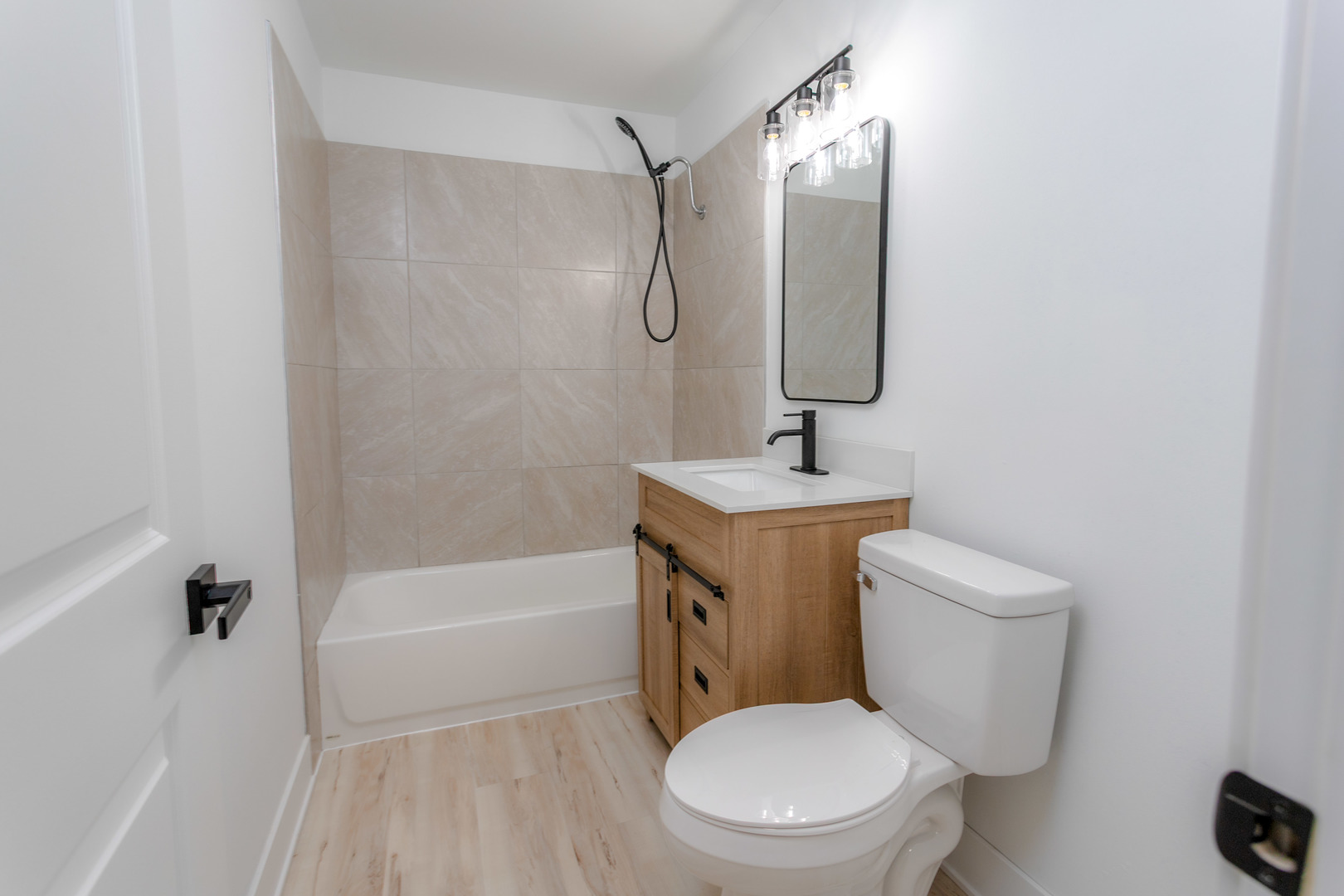 2406 West Algonquin Road, Unit 4 Rolling Meadows, IL 60008 - Photo 18 of 19 Gallery Image 18