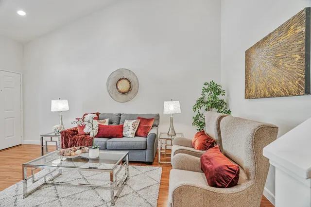 $789,000 | 4020 Williams Road, Unit 8, San Jose, CA 95117