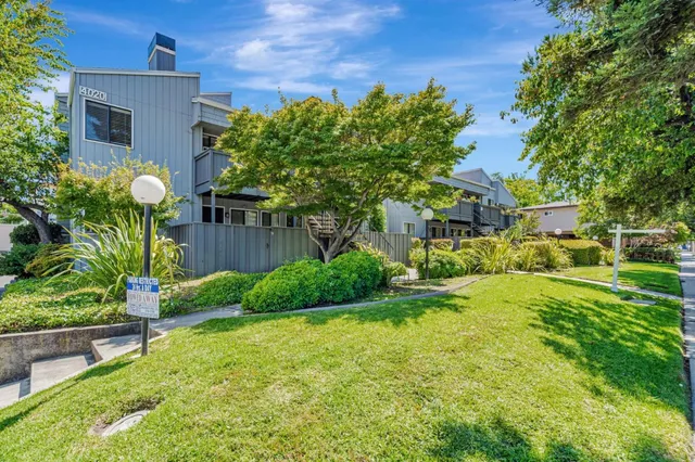 $789,000 | 4020 Williams Road, Unit 8, San Jose, CA 95117
