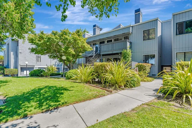$789,000 | 4020 Williams Road, Unit 8, San Jose, CA 95117