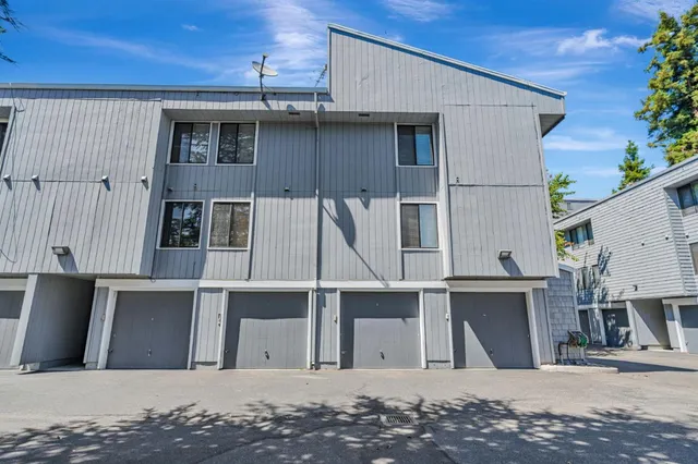 $789,000 | 4020 Williams Road, Unit 8, San Jose, CA 95117