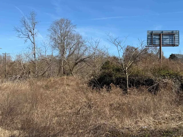 $349,000 | 901 Chesnee Highway, Spartanburg, SC 29303