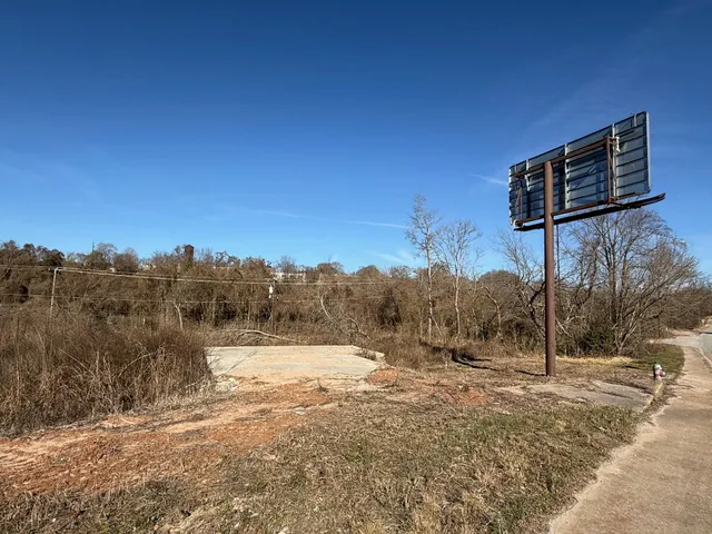 $349,000 | 901 Chesnee Highway, Spartanburg, SC 29303