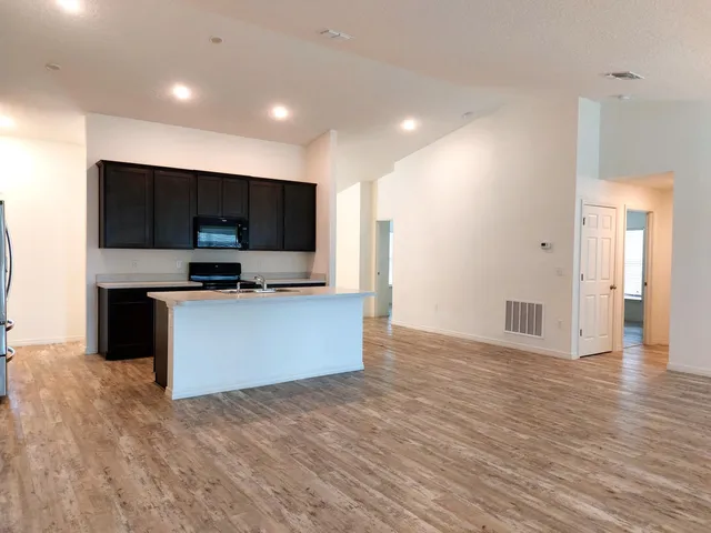 $420,000 | 1614 Southwest Sylvester Lane, Port St. Lucie, FL 34984