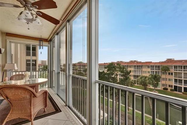 $550,000 | 1325 South Portofino Drive, Unit 309, Sarasota, FL 34242