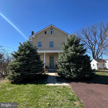 $1,600 | 25 West 5th Avenue, Unit 1, Collegeville, PA 19426