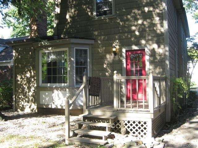 279 Ridgemont Road Grosse Pointe, MI 48236 - Photo 21 of 22 1111.jpg