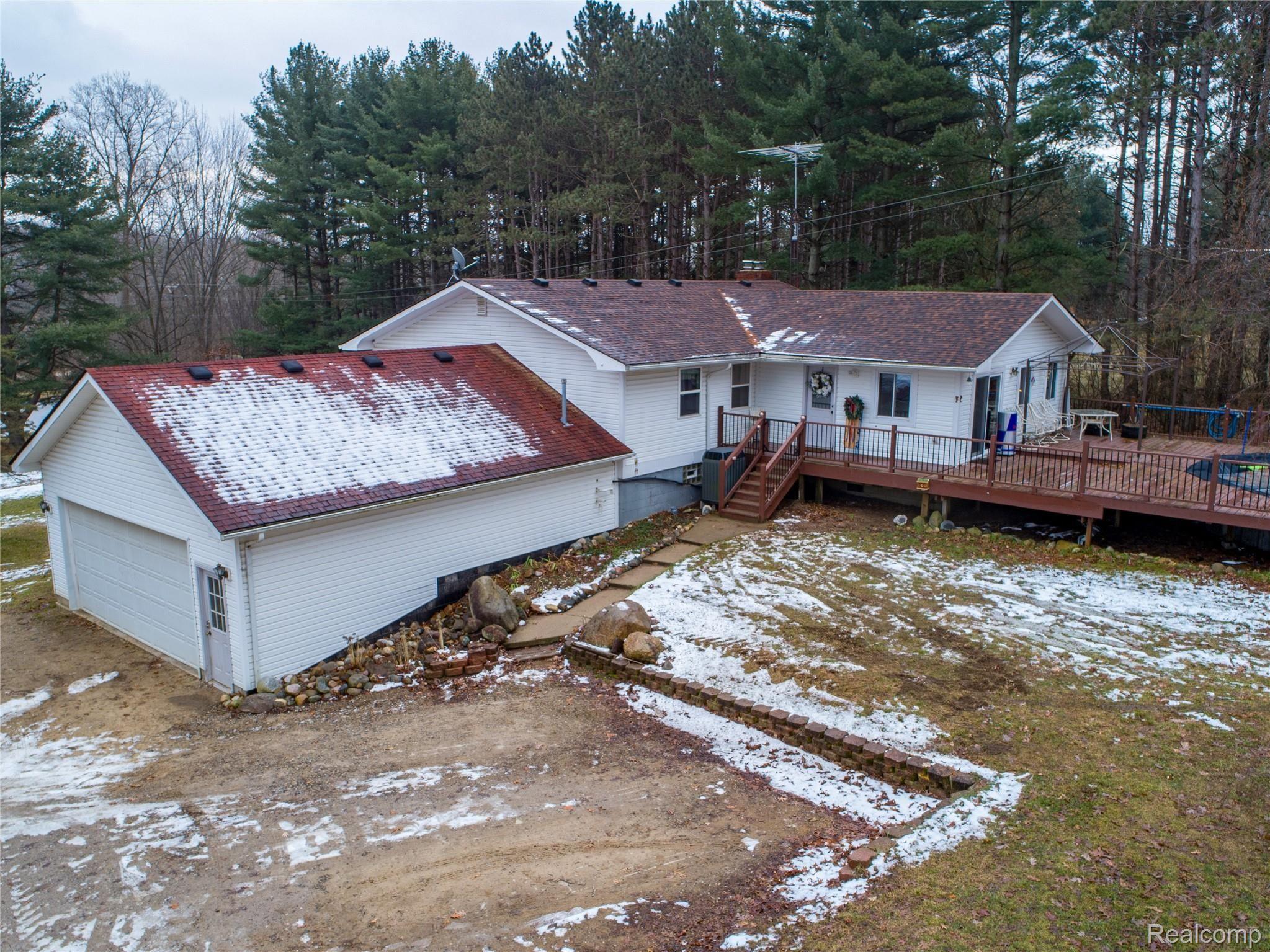 5665 Fisher Road Howell, MI 48855 - Photo 1 of 23 5665 Fisher Road- Welcome Home!