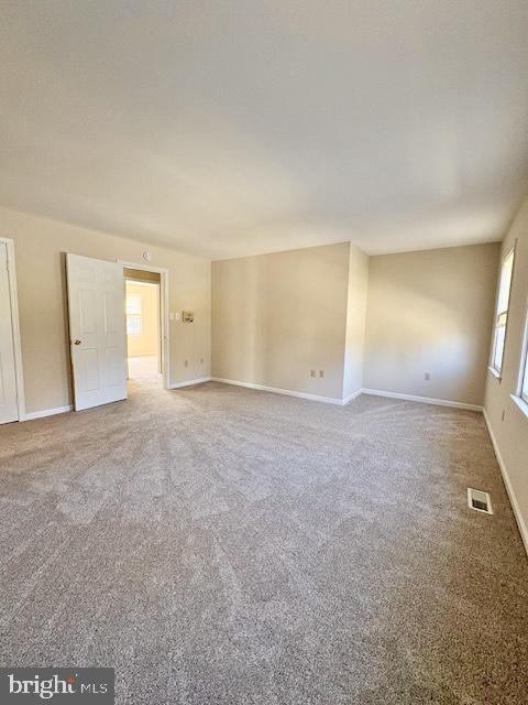 6825 Spring Beauty Court Springfield, VA 22152 - Photo 28 of 51 a view of an empty room and window