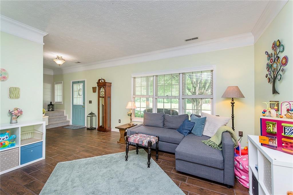 7658 Willow Ridge Fishers, IN 46038 - Photo 9 of 48 Gallery Image 9