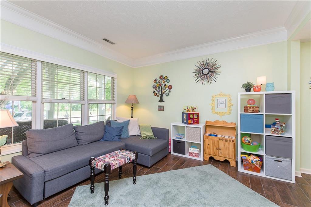 7658 Willow Ridge Fishers, IN 46038 - Photo 10 of 48 Gallery Image 10