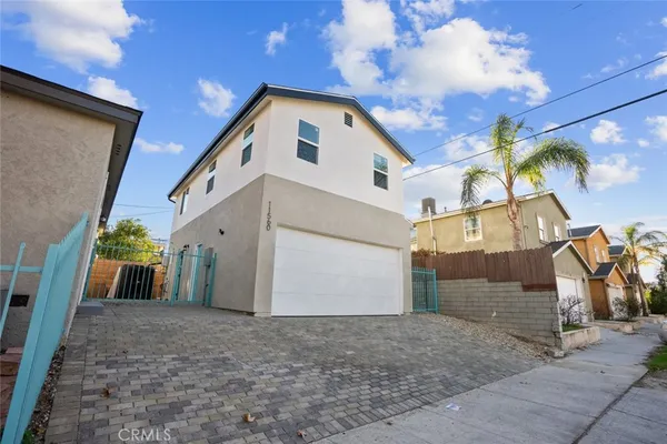 $2,850 | 11560 Archwood Street, North Hollywood, CA 91606