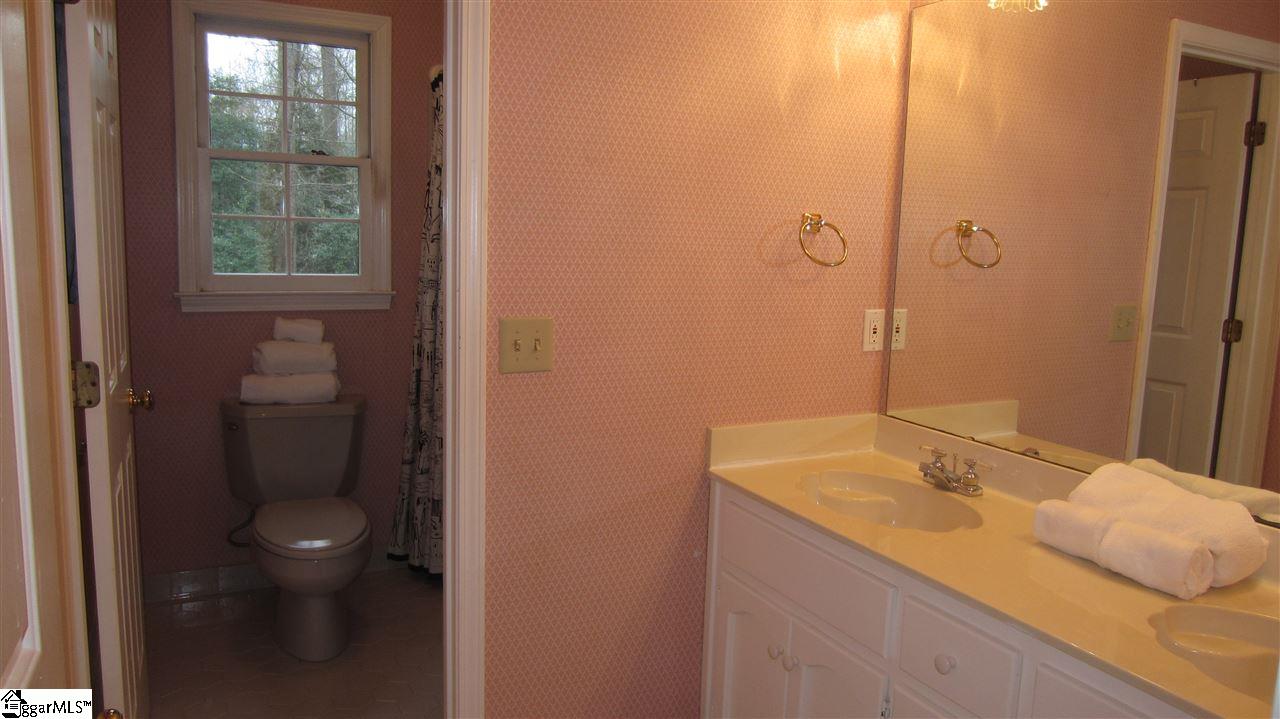 21 Crosswinds Way Greer, SC 29650 - Photo 32 of 36 Gallery Image 32