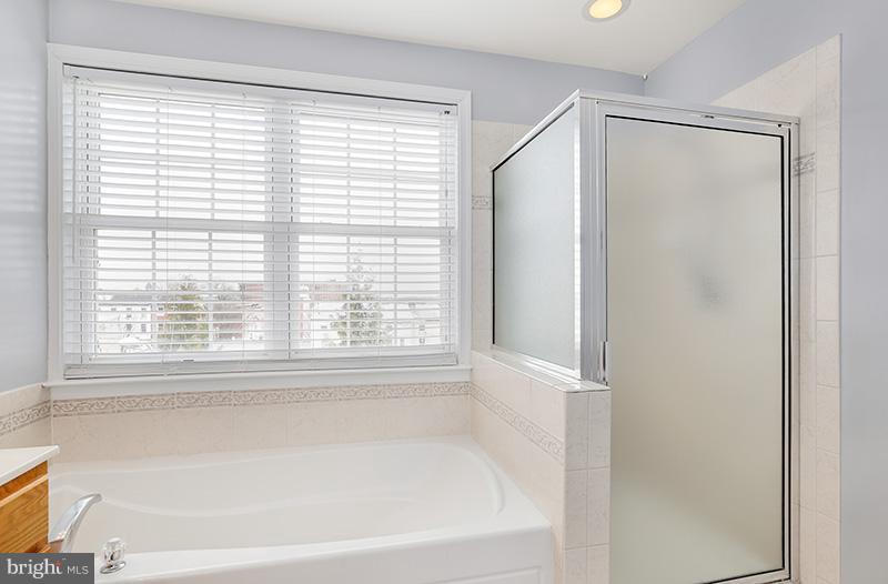827 Ramsay Street Baltimore, MD 21230 - Photo 19 of 30 Bath (Master)