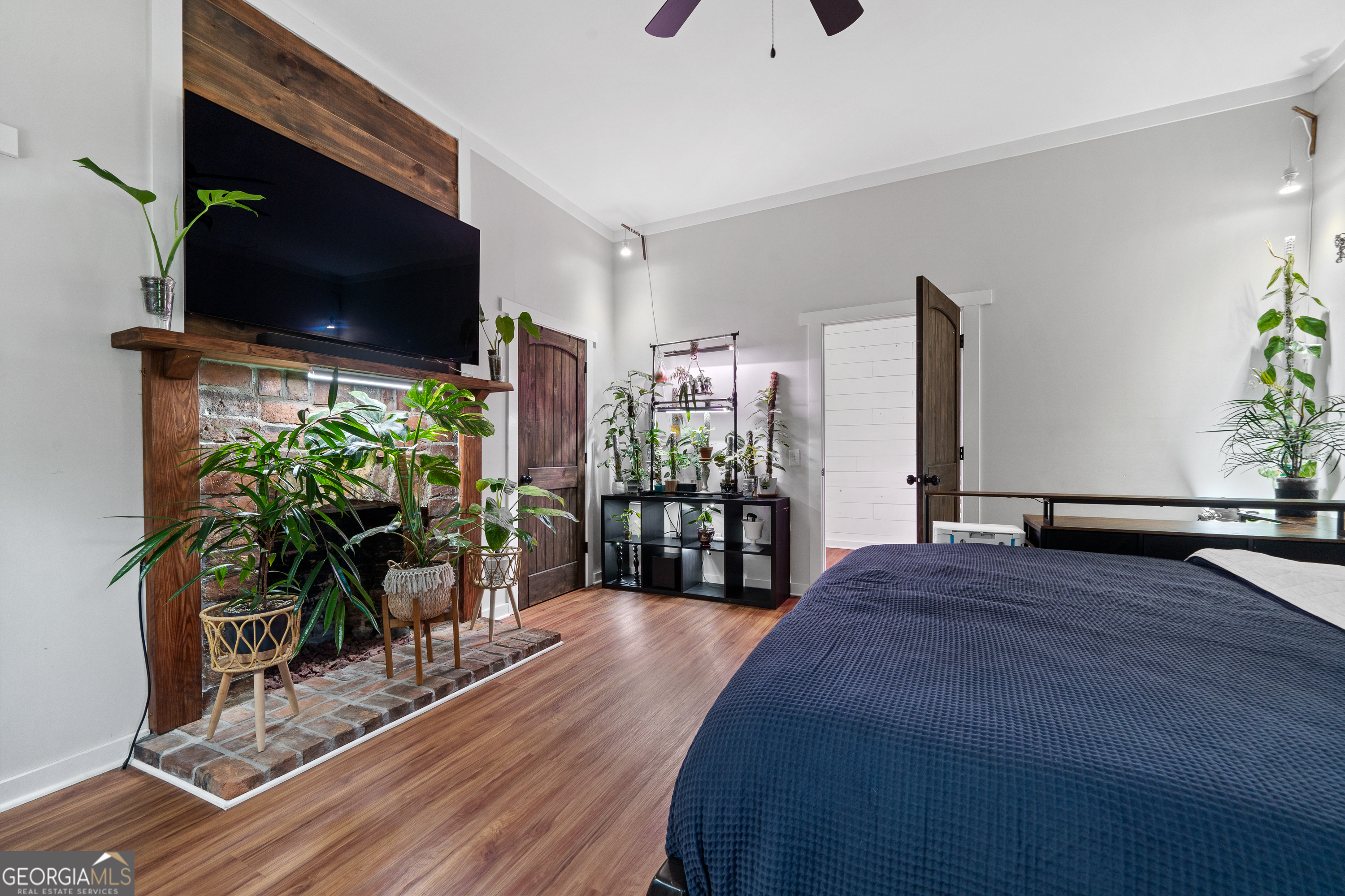 7170 Church Street Bartow, GA 30413 - Photo 33 of 49 a living room with furniture and a flat screen tv