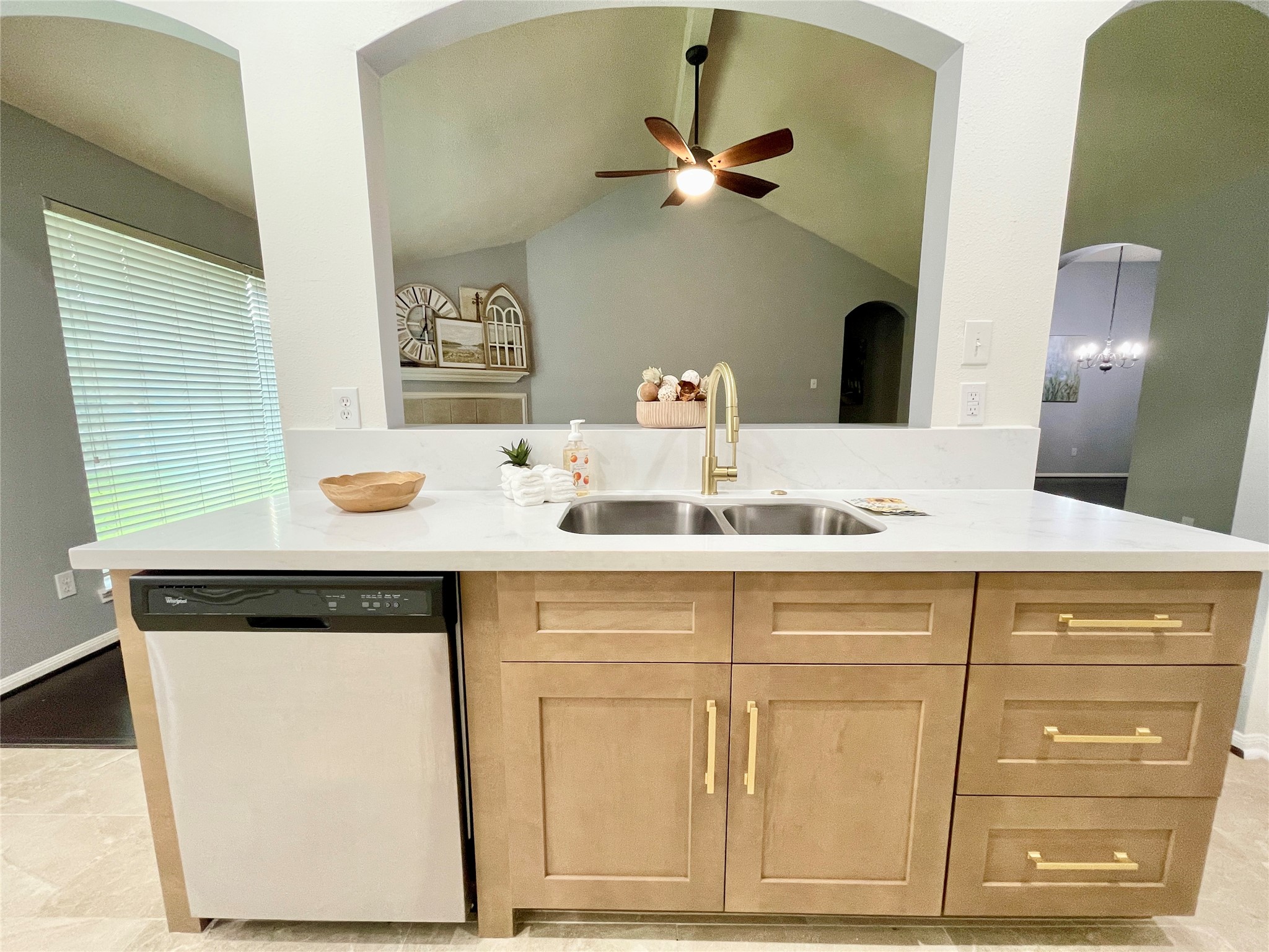 20503 Spring Aspen Lane Spring, TX 77388 - Photo 6 of 25 Island with serve through bar overlooks family room