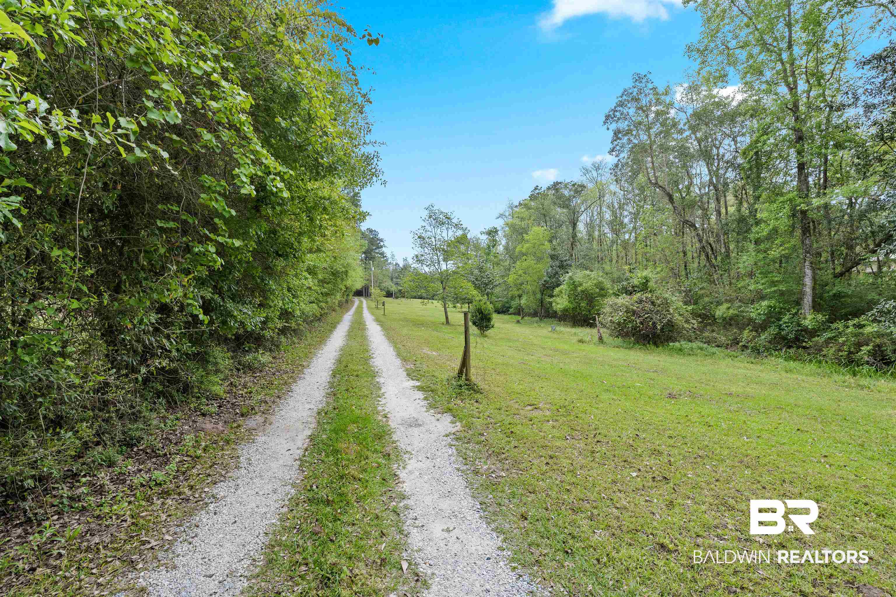 19782 Gunnison Road Fairhope, AL 36532 - Photo 2 of 41
