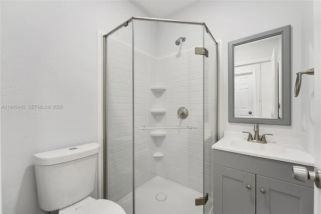 $3,650 | 2227 Cody Street, Hollywood, FL 33020