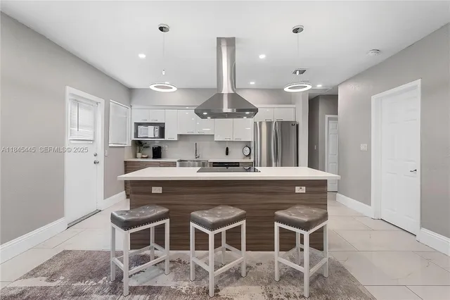 $3,650 | 2227 Cody Street, Hollywood, FL 33020