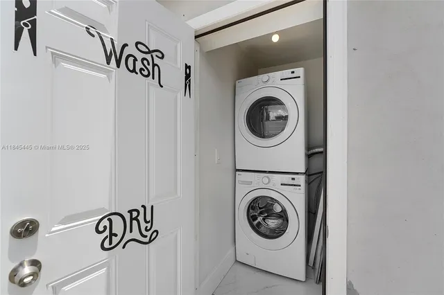 $3,650 | 2227 Cody Street, Hollywood, FL 33020