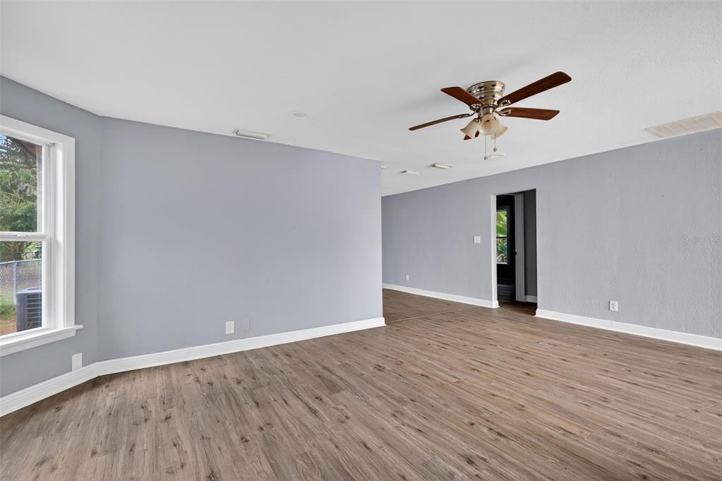 5801 Virginia Avenue New Port Richey, FL 34652 - Photo 13 of 81