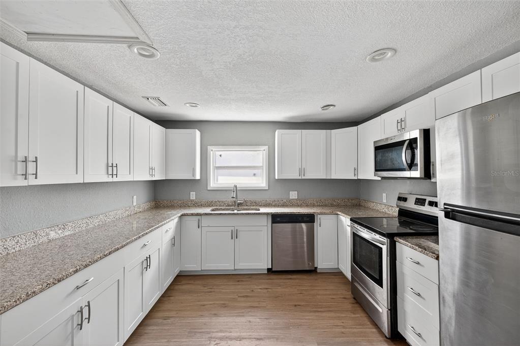 5801 Virginia Avenue New Port Richey, FL 34652 - Photo 27 of 81