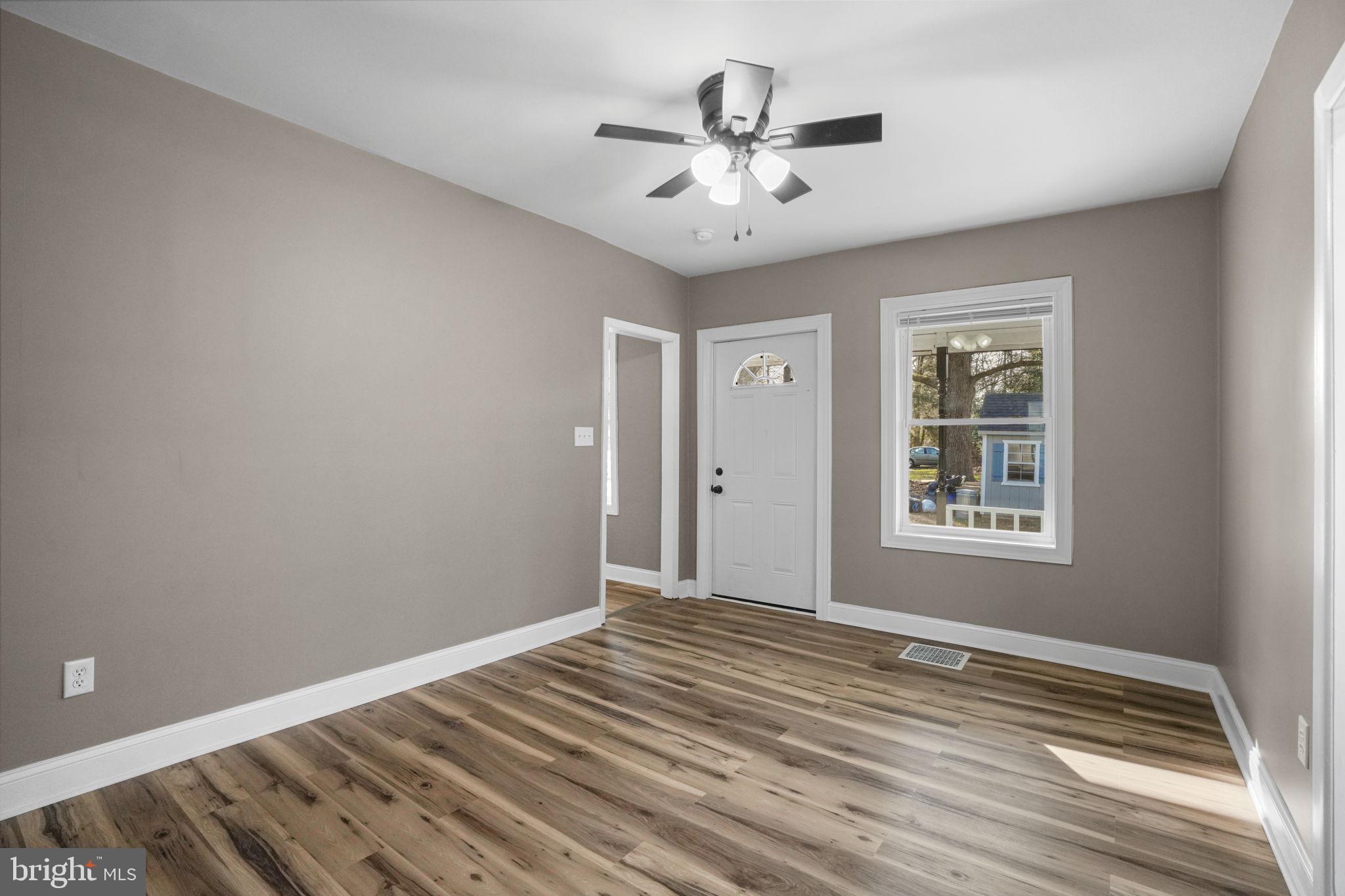 218 Lake Avenue Clementon, NJ 08021 - Photo 13 of 50