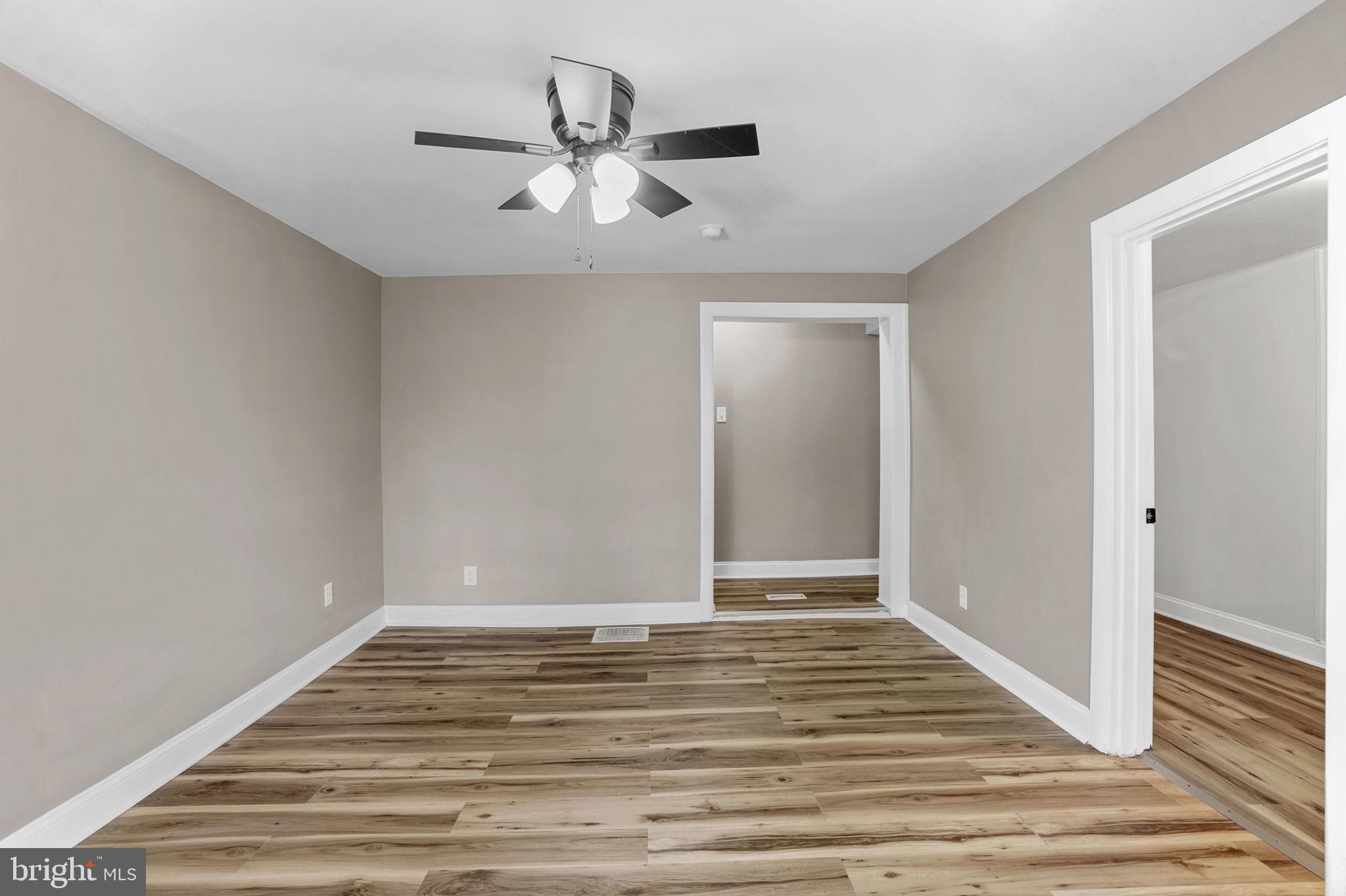 218 Lake Avenue Clementon, NJ 08021 - Photo 19 of 50