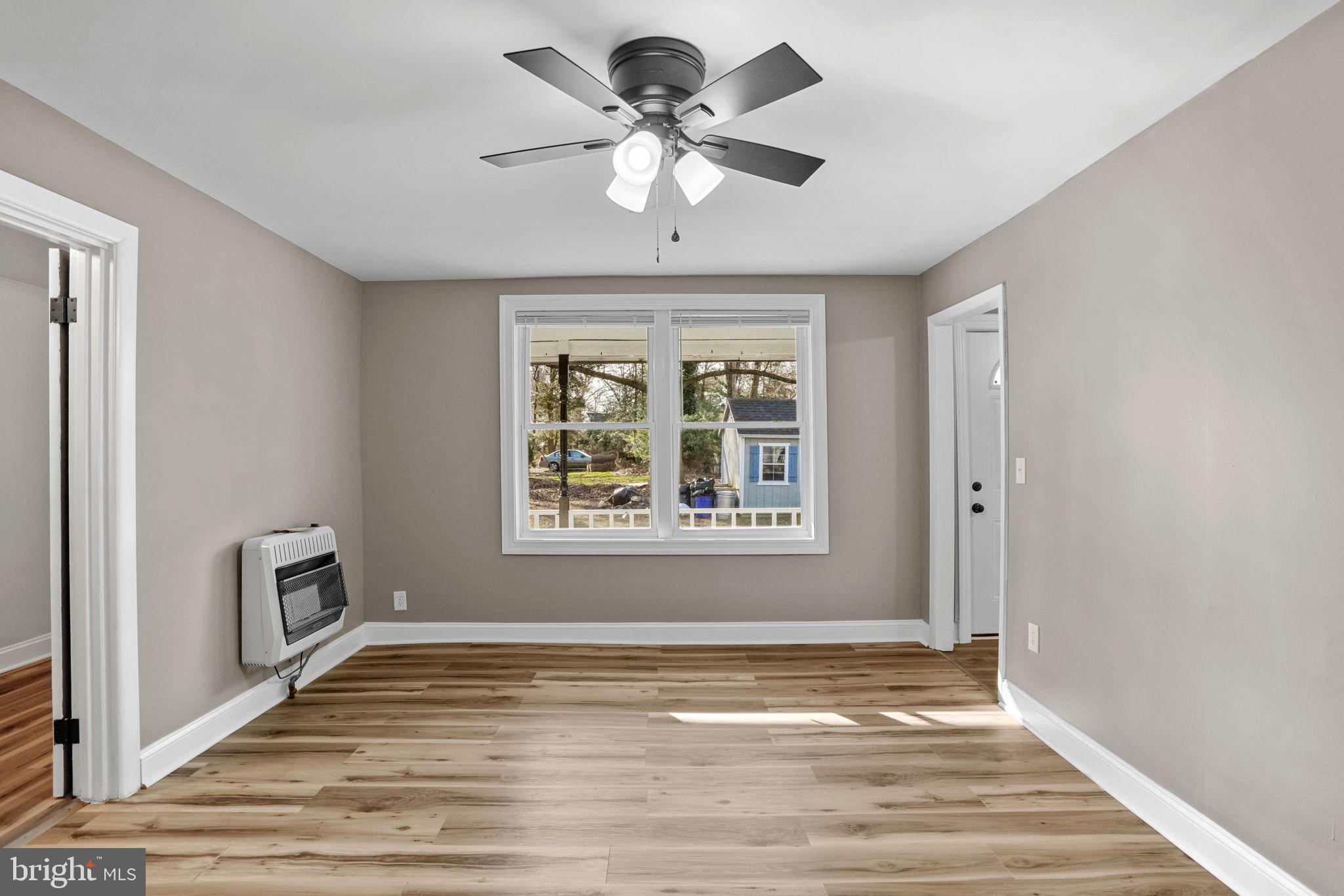 218 Lake Avenue Clementon, NJ 08021 - Photo 23 of 50