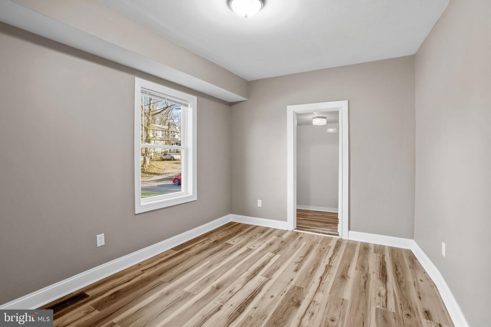 218 Lake Avenue Clementon, NJ 08021 - Photo 27 of 50