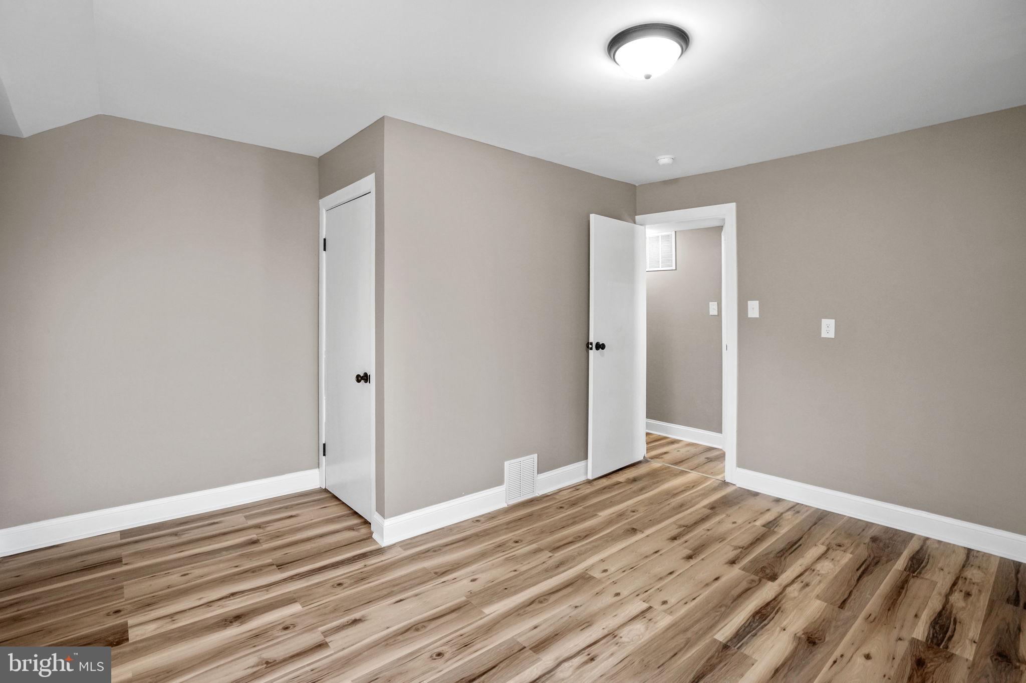 218 Lake Avenue Clementon, NJ 08021 - Photo 28 of 50