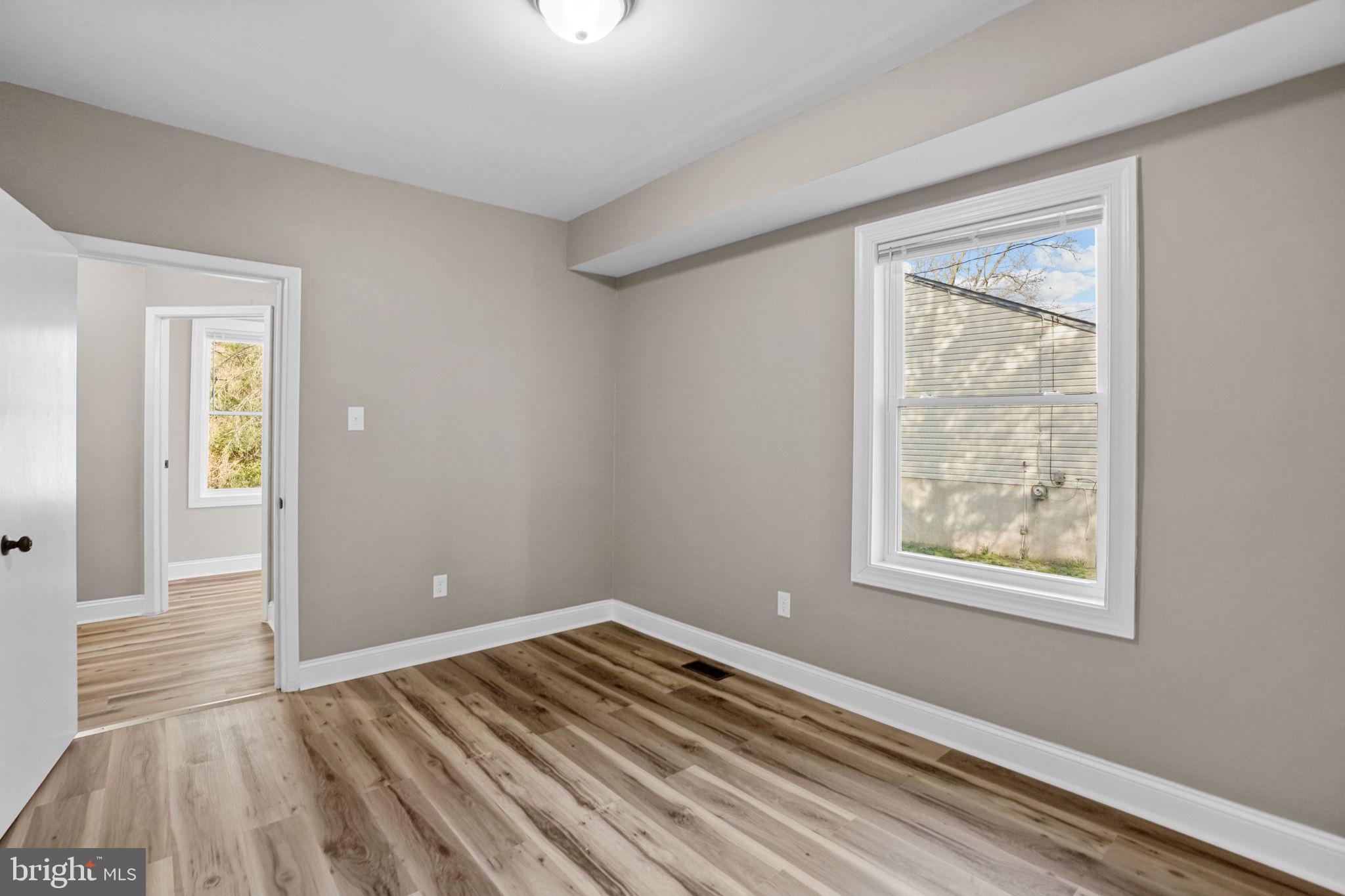 218 Lake Avenue Clementon, NJ 08021 - Photo 31 of 50