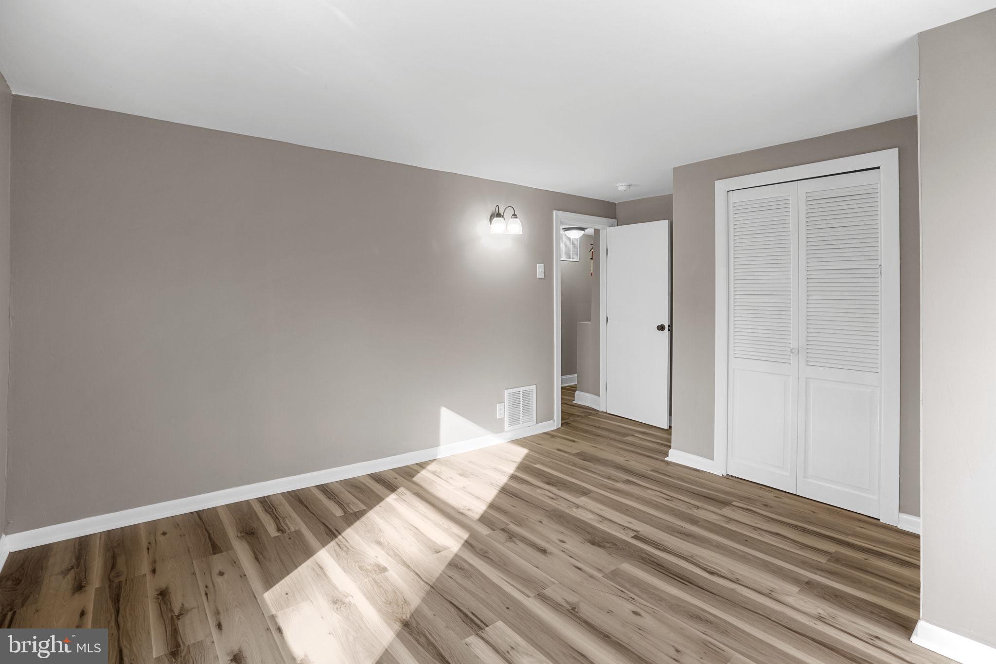 218 Lake Avenue Clementon, NJ 08021 - Photo 36 of 50