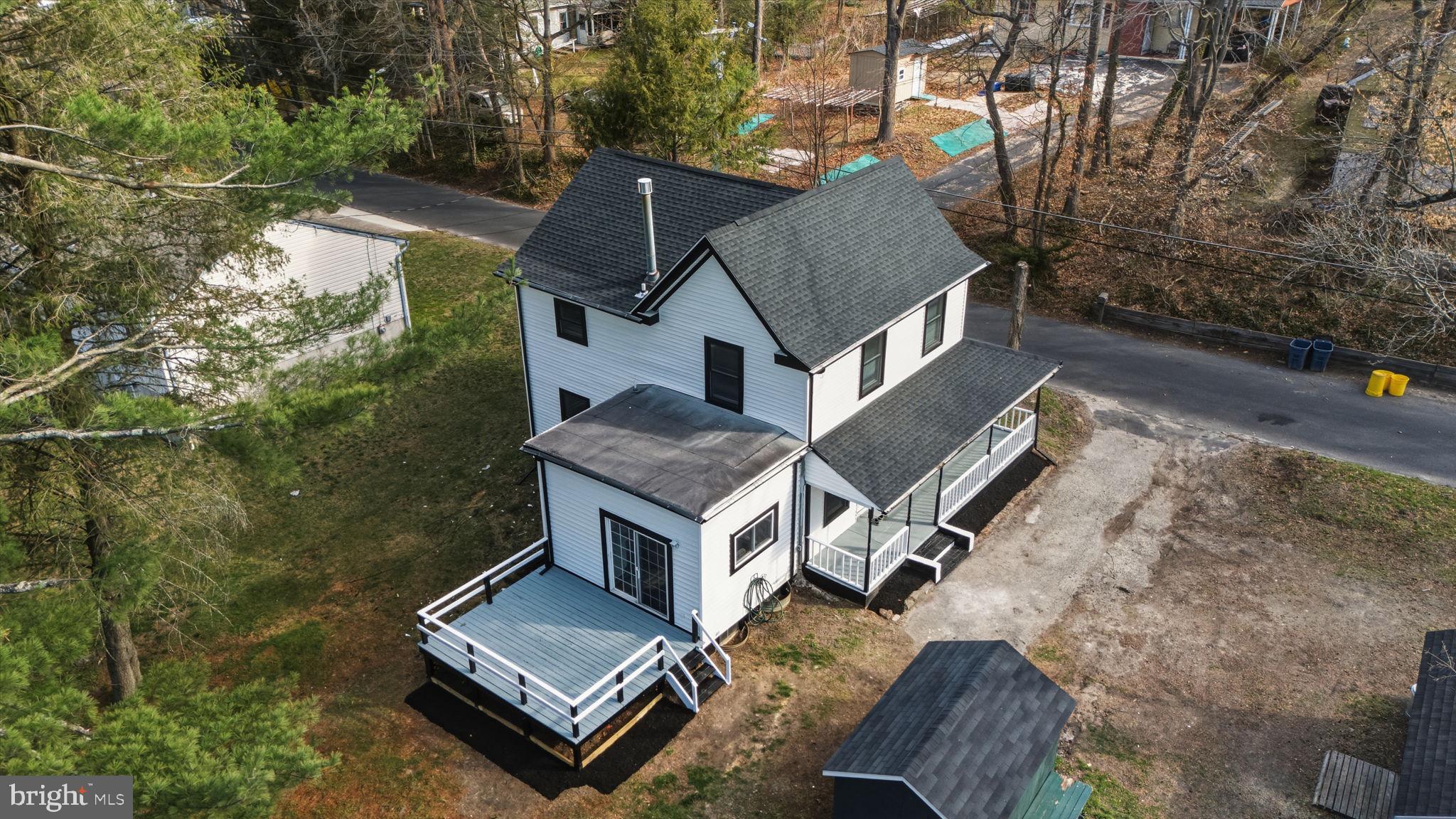 218 Lake Avenue Clementon, NJ 08021 - Photo 4 of 50