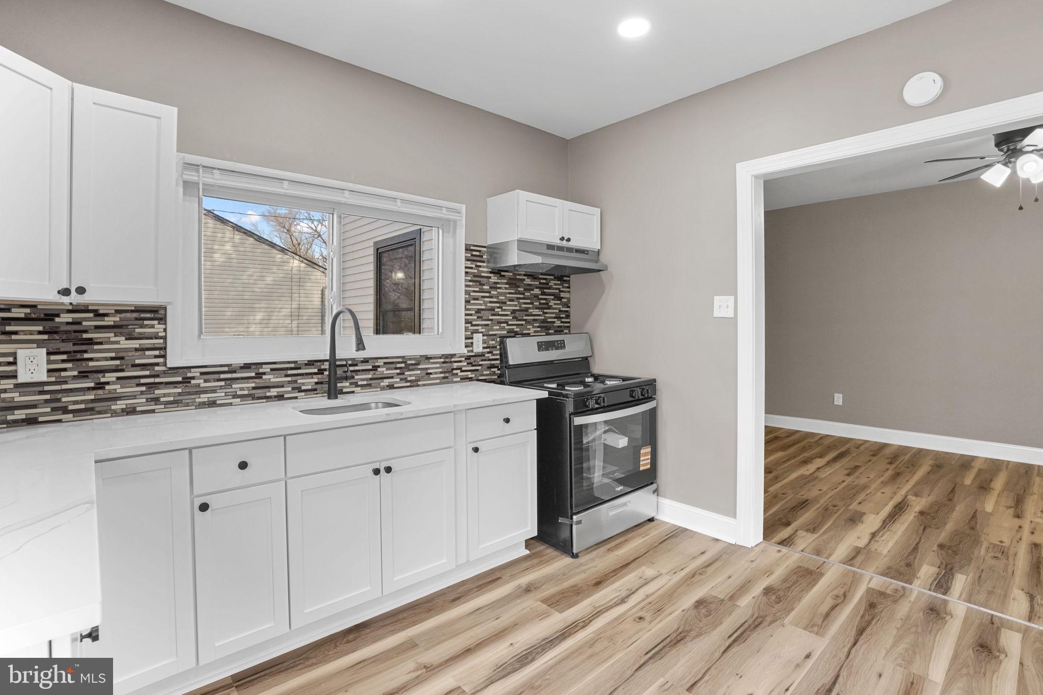 218 Lake Avenue Clementon, NJ 08021 - Photo 7 of 50