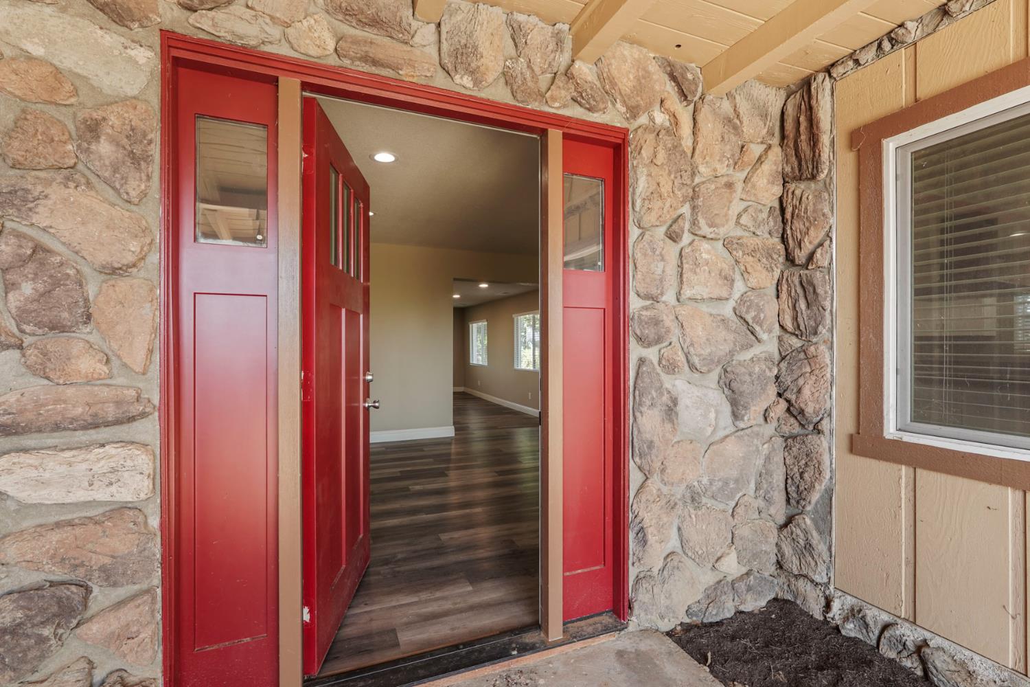 16885 Brandt Road Lodi, CA 95240 - Photo 7 of 53 Gallery Image 7