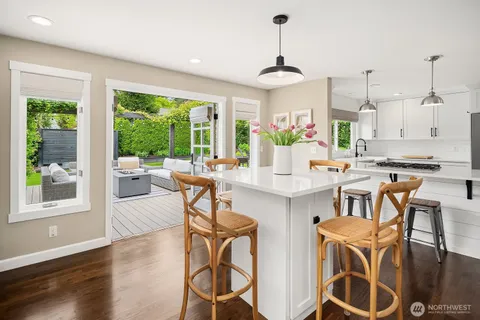 $2,148,000 | 3819 204th Avenue Northeast, Sammamish, WA 98074