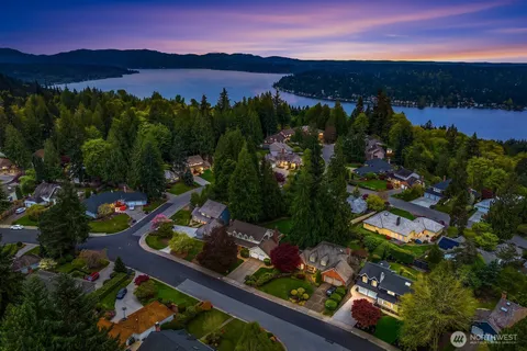 $2,148,000 | 3819 204th Avenue Northeast, Sammamish, WA 98074